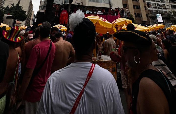 JORNALISTA SOCORRO RIBEIRO E  “SAINTLY FRIENDS” INVADIRAM A PAULICÉIA DESVAIRADA NESTE “CARNÁ”