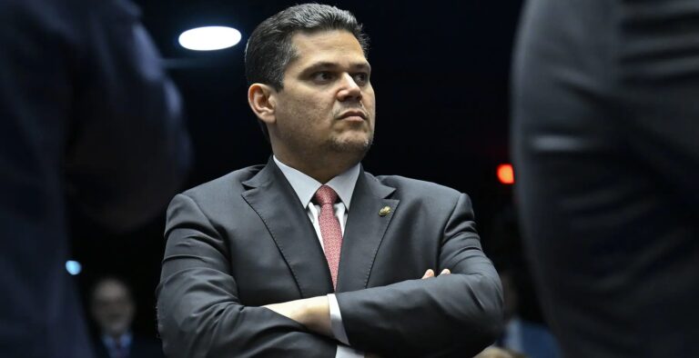 ESCÂNDALO DO MASTER IMPÕE “CLIMA ZEN” ENTRE CONGRESSO E GOVERNO