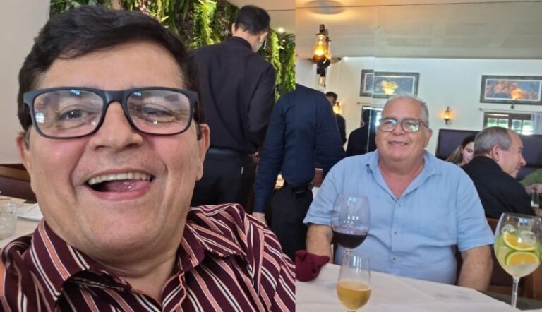 DEPOIS DE ABRAÇAR O CARNAVAL, HOJE É DIA DE ABRAÇOS EM FIGUEIREDO CORREIA JR.