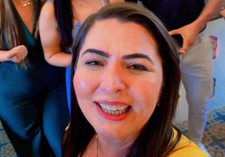 SANDRA CAVALCANTE SE AFASTA DA PREFEITURA PARA DISPUTAR A CÃMARA FEDERAL