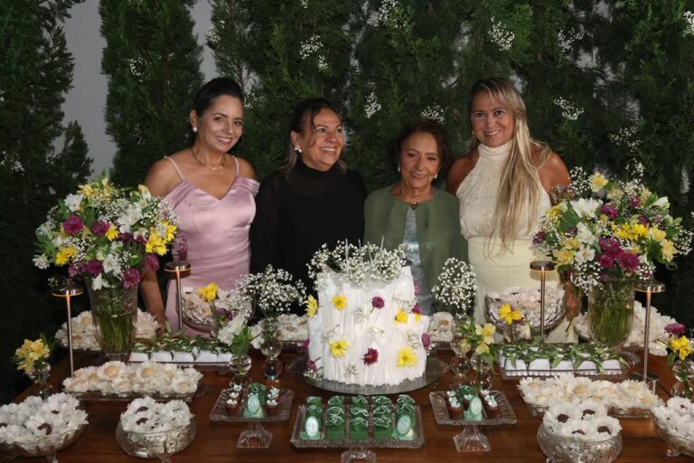 YEEES!!! DIONÊ GOMES CHEGA AOS 80 YEARS E GANHA BELA COMEMORAÇÃO EM POTENGI