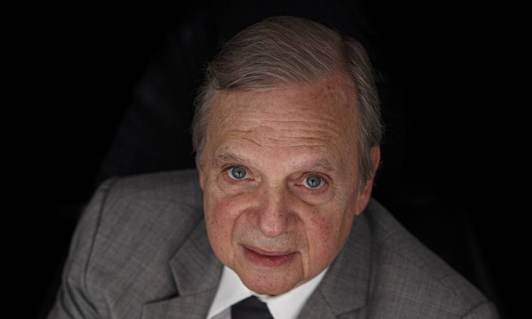 ESTÃO TENTANDO RESSUCITAR JEREISSATI POLITICAMENTE