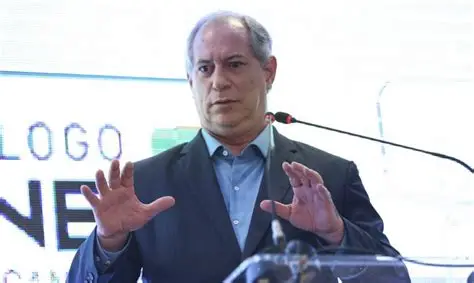 CIRO GOMES E A SUA CANDIDATURA A PRESIDENTE DA REPÚBLICA SACODEM O PAÍS