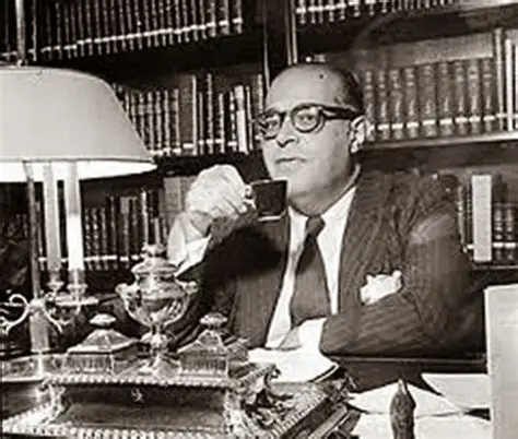 SCHMIDT, UM POETA À PROCURA DAS GRANDES PALAVRAS E DAS GRANDES VERDADES