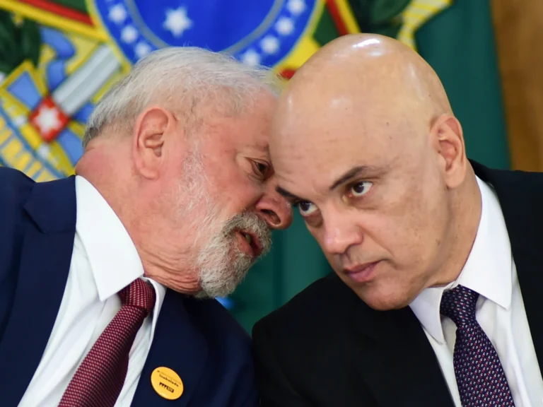 LULA COMEÇA A CAIR FORA DE MORAES E SUGERE QUE O MESMO BOTE A CULPA NA PRÓPRIA MULHER