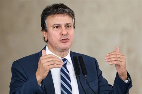 ALGUNS CARIRIENSES ESTÃO LUTANDO PARA ENFRAQUECER A REGIÃO EM NOME DE SEUS INTERESSES