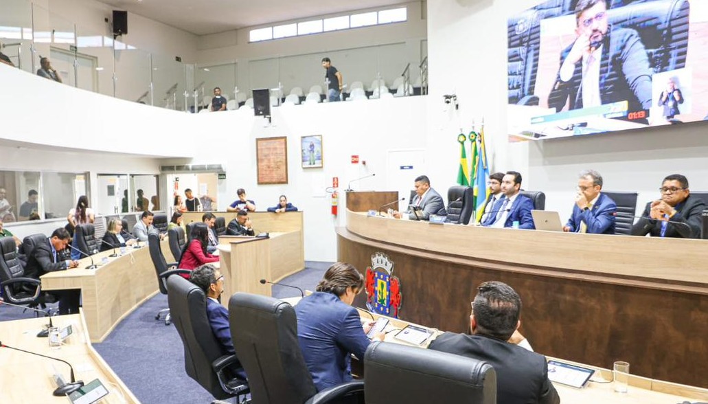 LEGISLATIVO DE JUAZEIRO DO NORTE APROVA PROJETO QUE GARANTE 2 HORAS FREE NA ZONA AZUL