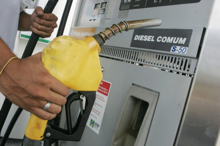 ELMANO NÃO PARA, NÃO PARA , NÃO PARA: CEARÁ TERÁ PREÇO DO DIESEL MAIS BARATO