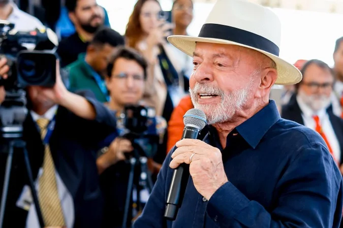 LULA CONCLUIU COM SUCESSO TRATAMENTO CONTRA CÂNCER DE PELE