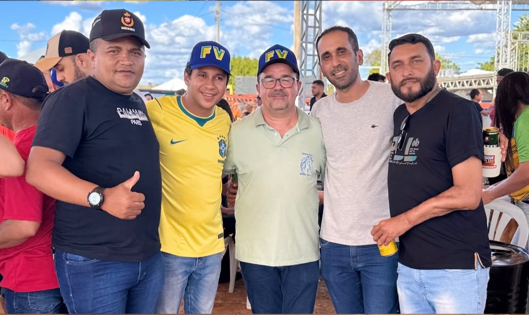 FELIPE VASQUES CIRCULOU POR CAVALGADAS PELO CARIRI