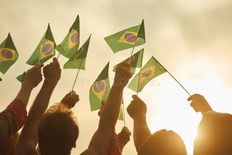 PATRIOTAS CARIRIENSES QUEREM DIREITA APOIANDO EDUARDO GIRÃO E PONTO FINAL