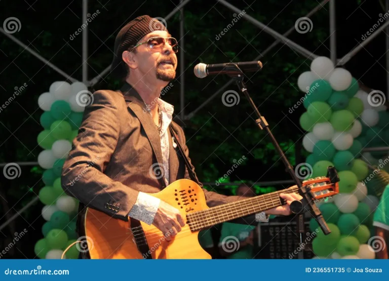 CANTOR NANDO CORDEL E A EXPRESSÃO DE UM “AMOR GOSTOSO DEMAIS…”