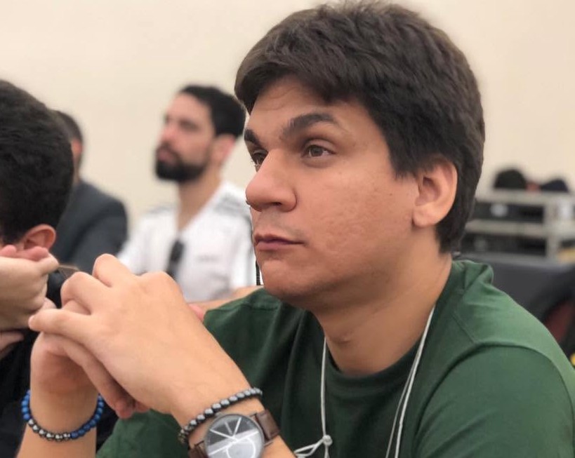 MATHEUS LINARD AMANHECEU NESTA SEGUNDA VENDO O MUNDO SORRIR