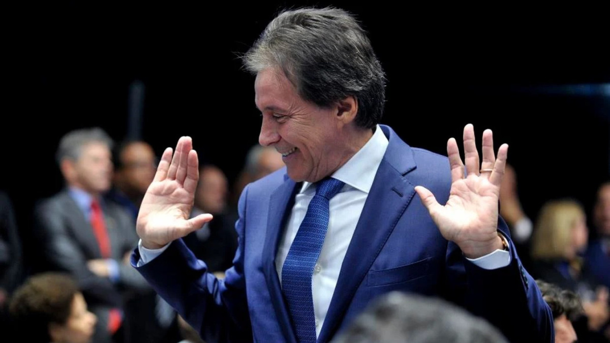 EUNÍCIO OLIVEIRA ESPERNEIA, MAS SABE NÃO TER MAIS FORÇAS PARA COMANDAR O MDB