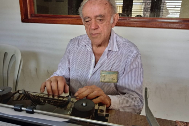 JORNALISTA HUBERTO CABRAL SOFREU UM AVC, MAS VEM REAGINDO BEM AO TRATAMENTO