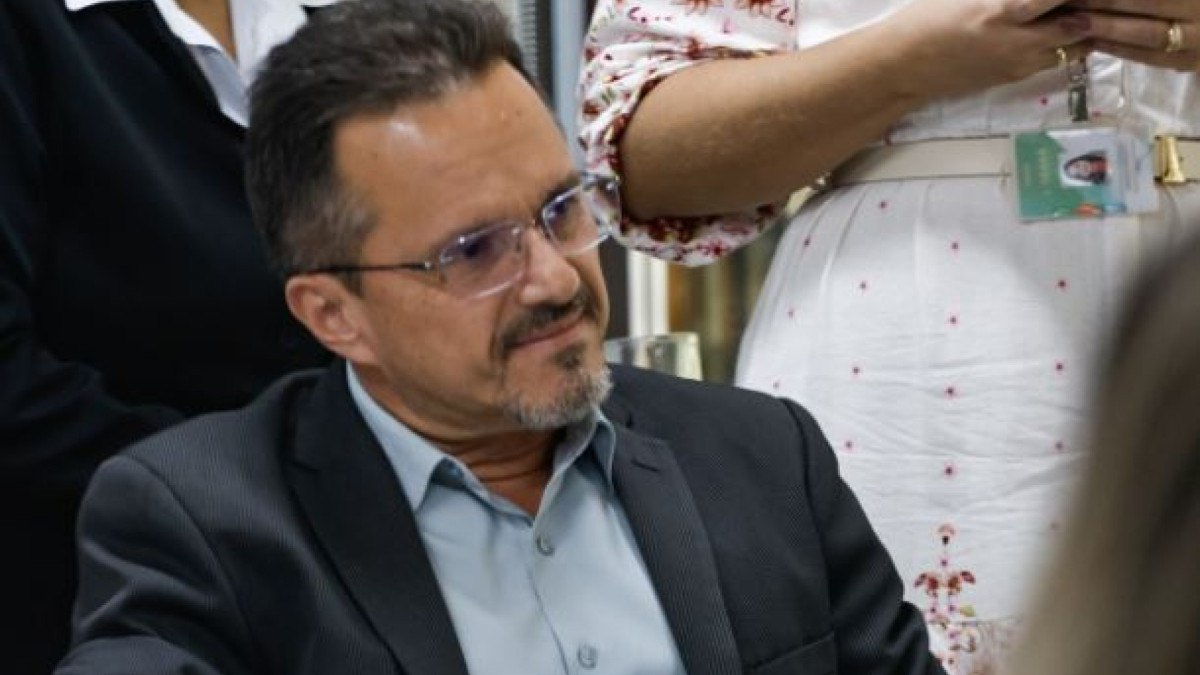 ANDRÉ BARRETO SE MANISFESTA SOBRE VITÓRIA DE ELMANO, CID E LUIZIANNE EM OUTUBRO PRÓXIMO