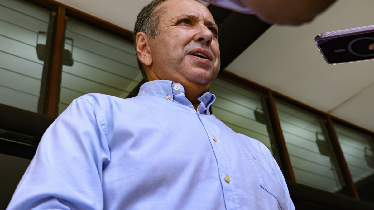DOMINGOS FILHO INVADIU PARAMBU E RECEBEU DE RETORNO ADESÕES POLÍTICAS INCRÍVEIS