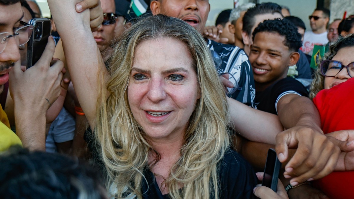 ELAMANO LIGA E LUIZIANNE LINS VEM A FORTALEZA DIZER SIM PARA A CANDIDATURA AO SENADO