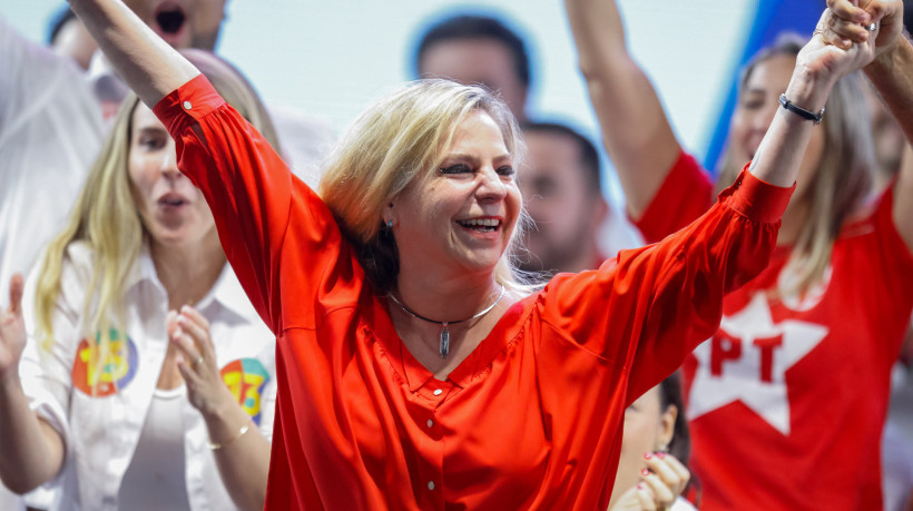 LUIZIANNE LINS É A CANDIDATA A SENADORA MENOS ENDINHEIRADA