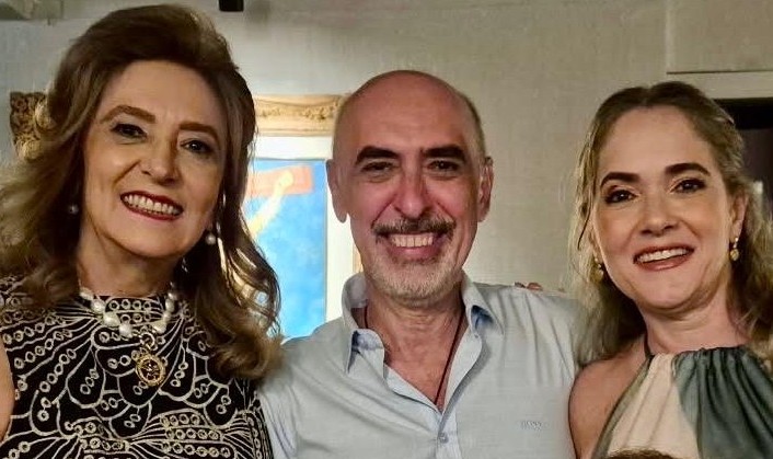 PIERRADA SE REÚNE EM ´´PITIT COMITÈ´´ PARA BRINDAR OS 60 YEARS DE ALEXANDRE PIERRE