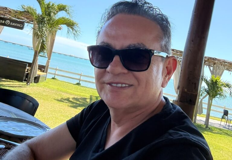 ERASMO MENDONÇA NÃO SE FEZ DE ROGADO E ACONTECEU DOMINGO NO IATE CLUB DE FORTALEZA