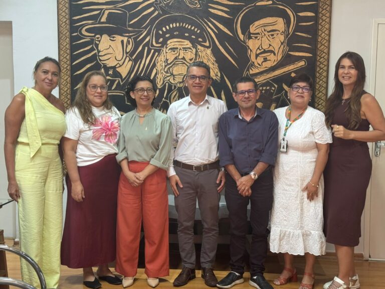 REITOR DA URCA RECEBE PROMOTORES DE EVENTOS PARA SACAR O ´´CARIRI GERA NEGÓCIOS´´