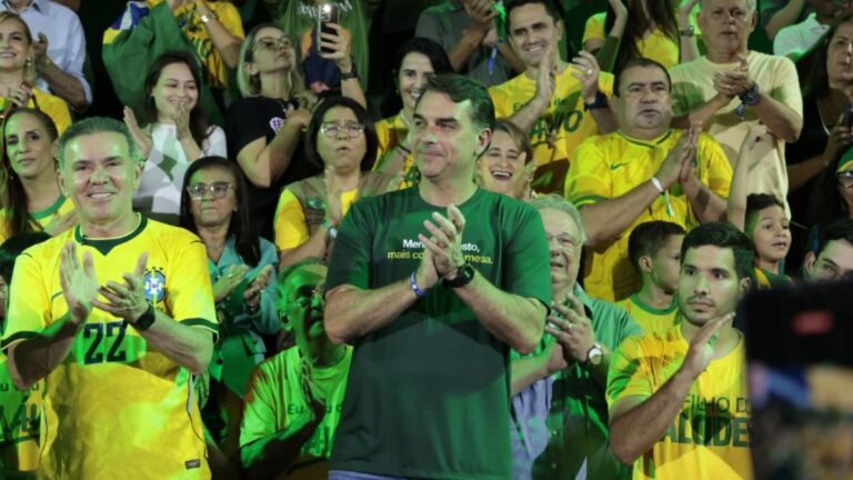 OS PRÓPRIOS BOLSONARISTAS NO CEARÁ ESTÃO EXCLUINDO GENTE DELES DOS ATOS PÚBLICOS