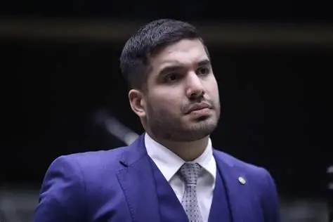 ANDRÉ FERNANDES TEM QUE SABER QUE DENÚNCIA GRAVE EXIGE NOME, PROVAS E APURAÇÃO