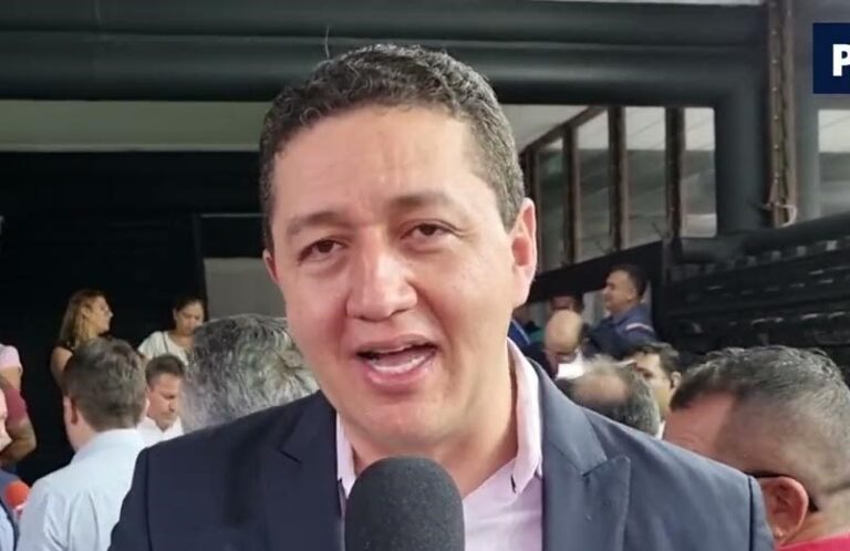 PREFEITO GLÊDSON BEZERRA COLOCA JUAZEIRO ACIMA DAS AMARRAS POLÍTICAS