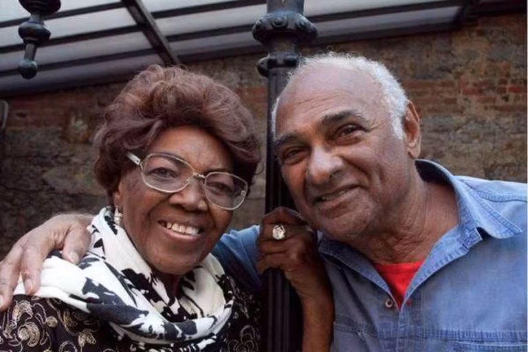 UM SONHO INESQUECÍVEL DE DÉLCIO CARVALHO E DONA IVONE LARA