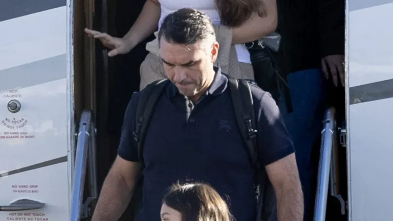 FLÁVIO BOLSONARO PENSA QUE VIROU UM ESTADISTA, MAS SE TORNOU APENAS UM MEDROSO FUJÃO