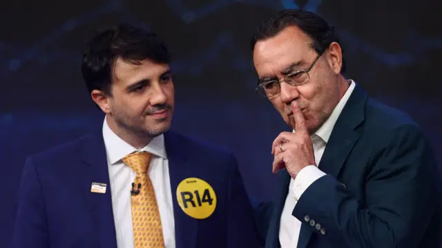 EX-CANDIDATOS QUE APOIARAM FLÁVIO SE DIVIDEM APÓS SAÍDA DO SENADOR DO PAÍS