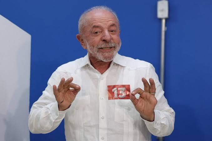 O BRASIL DEPOIS DAS URNAS: A DÍVIDA, O VAZIO DA DIREITA E OS NOVOS CÁLCULOS DO PODER