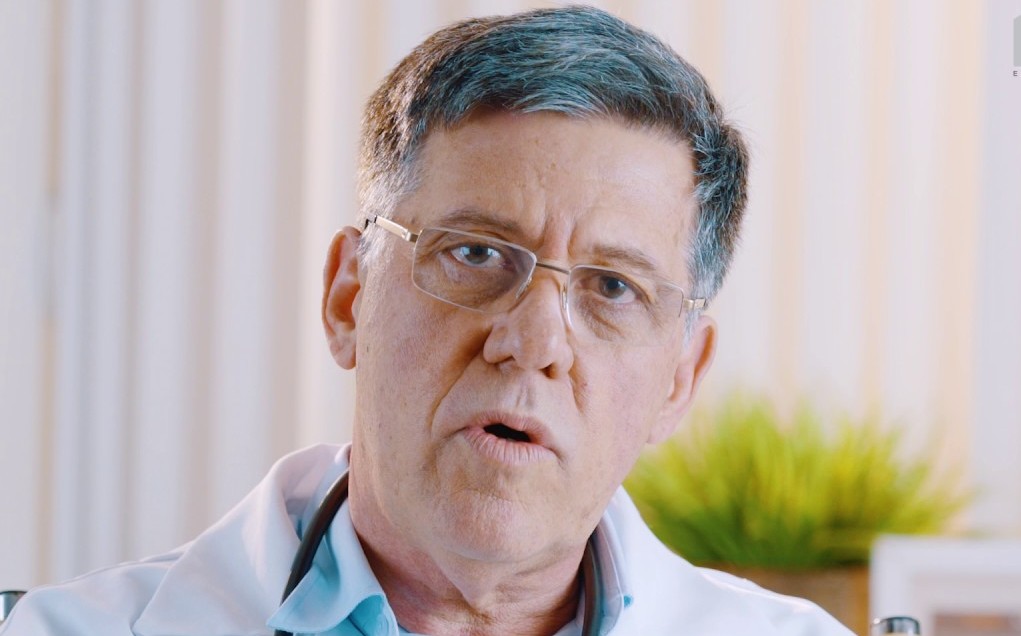 KLEMIR ARRAES: DO VERDE E AMARELO AO “L” DE LULA EM PLENO DEBATE PRESIDENCIAL!